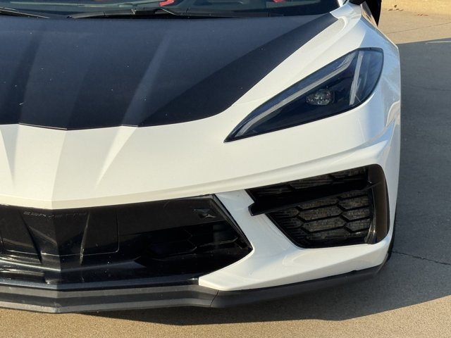 Used 2022 Chevrolet Corvette Stingray Preferred Cpe w/ Z51 Performance Package RWD image 11