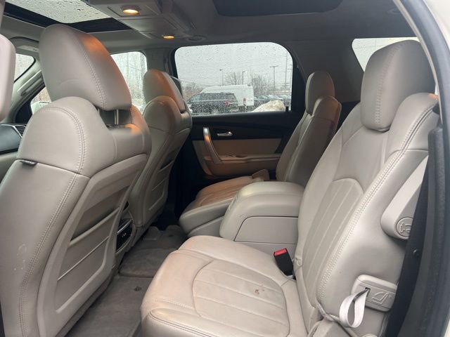Used 2009 GMC Acadia SLT w/ Technology Package FWD image 18