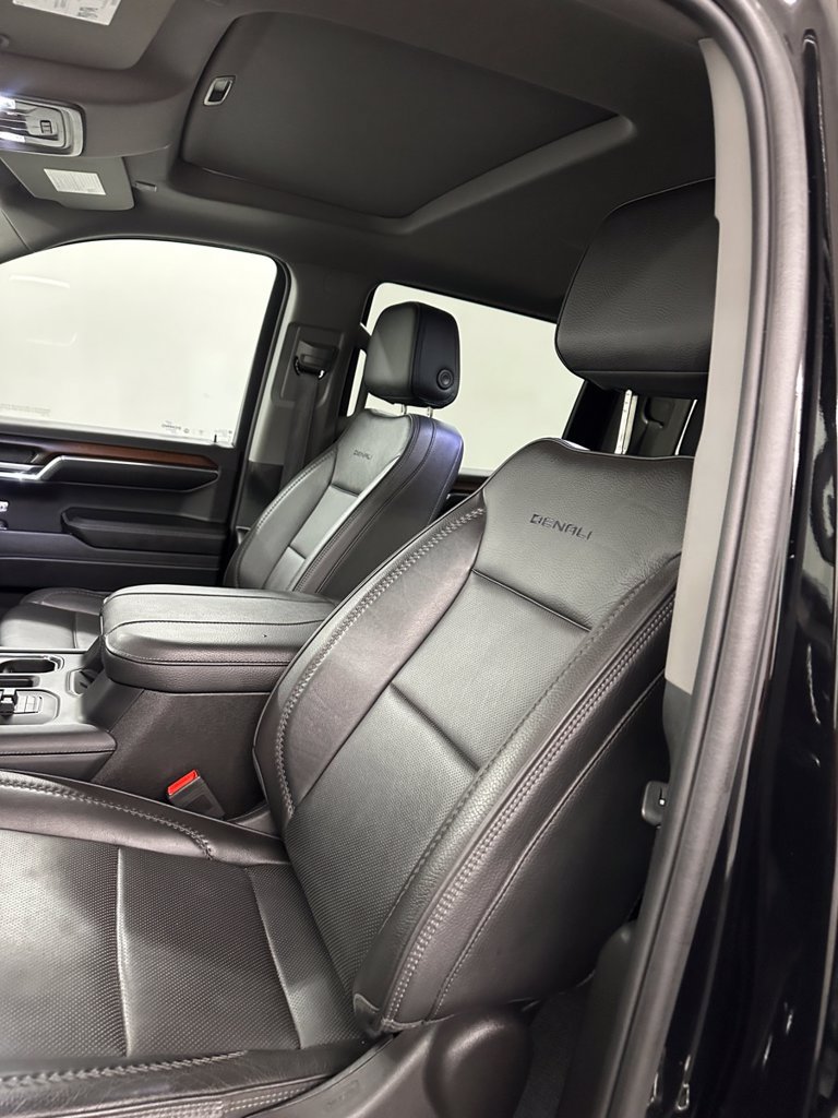 Used 2024 GMC Sierra 1500 Denali w/ Denali Reserve Package AWD/4WD image 12