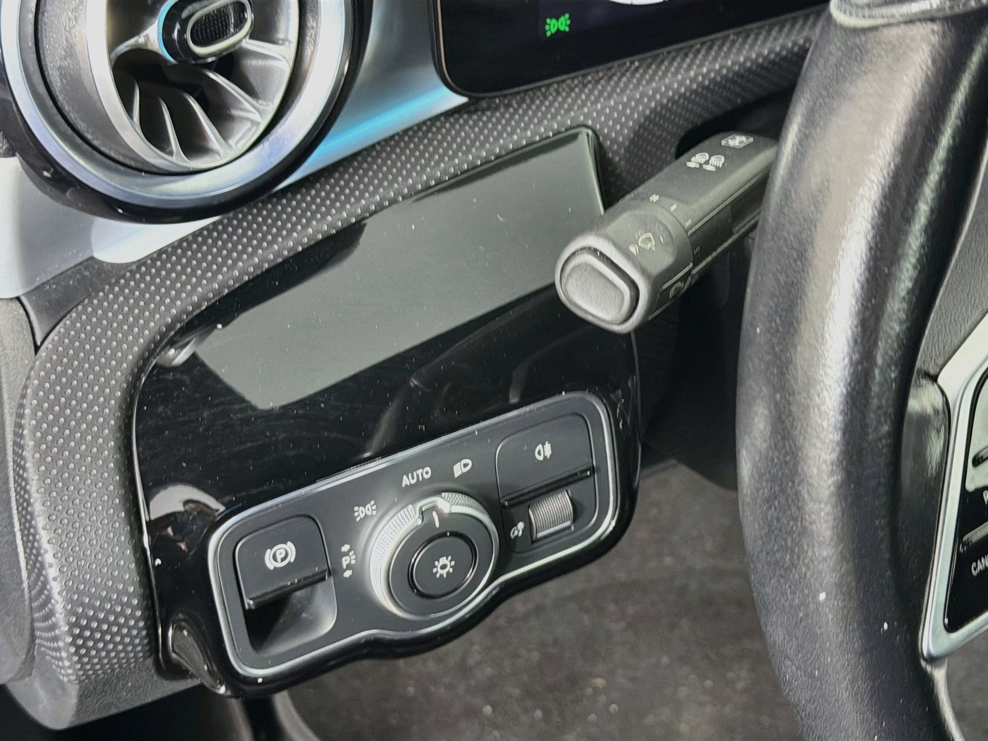 Used 2025 Mercedes-Benz CLA 250 image 17