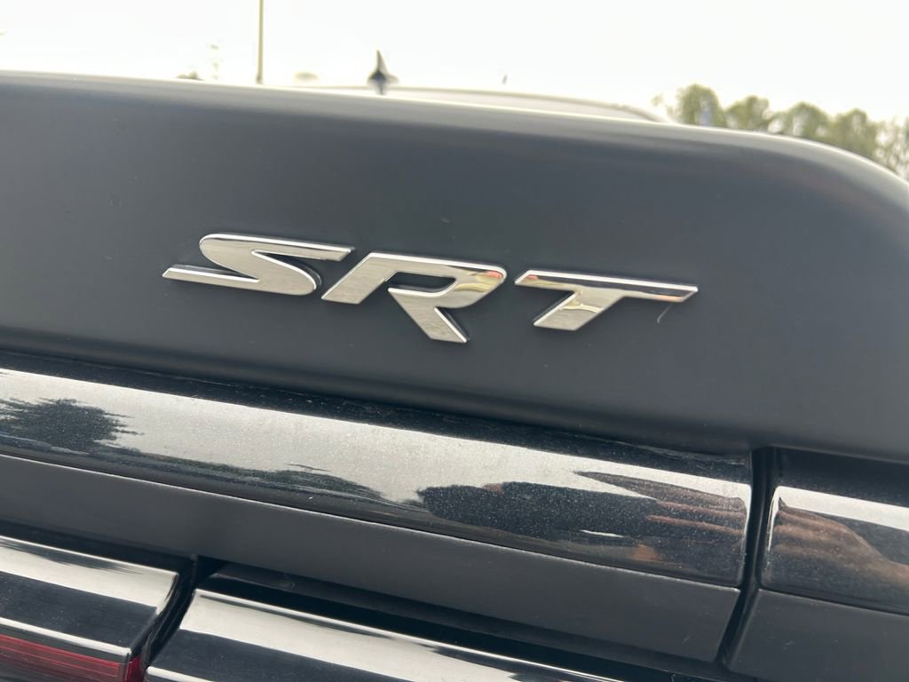 Used 2015 Dodge Challenger SRT Hellcat image 33