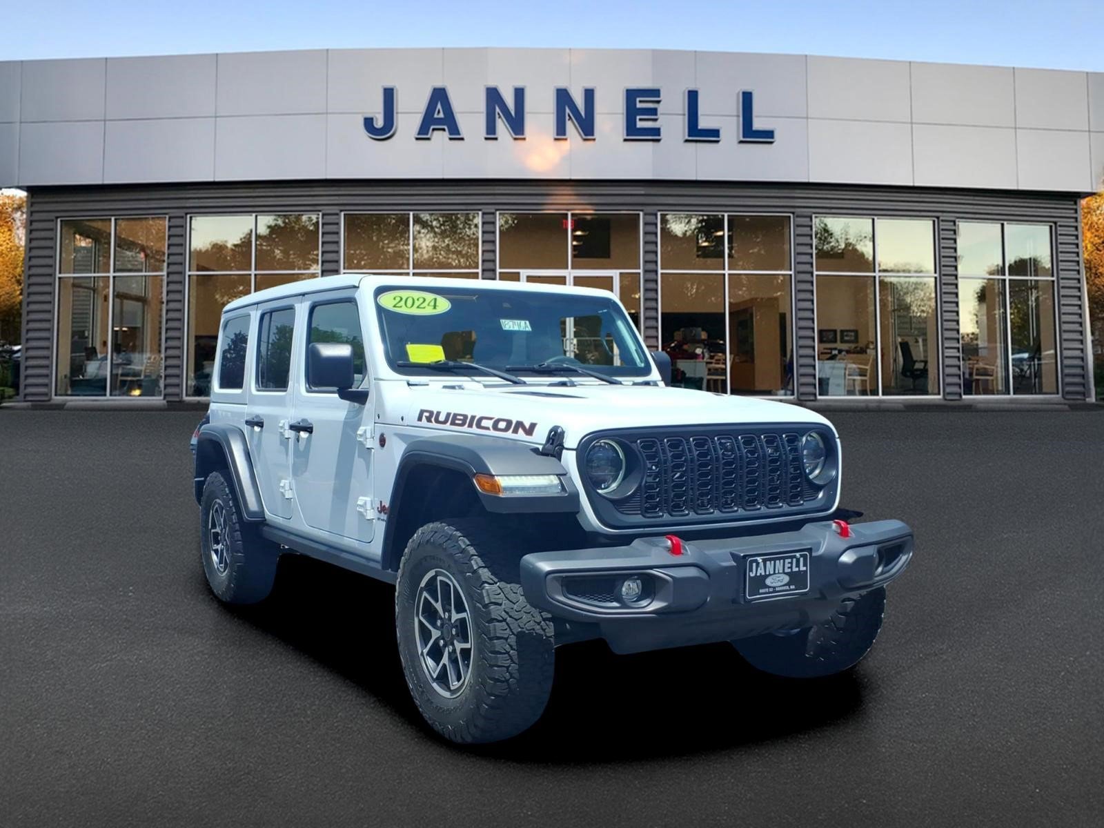 Used 2024 Jeep Wrangler Unlimited Rubicon w/ Technology Group AWD/4WD image 3