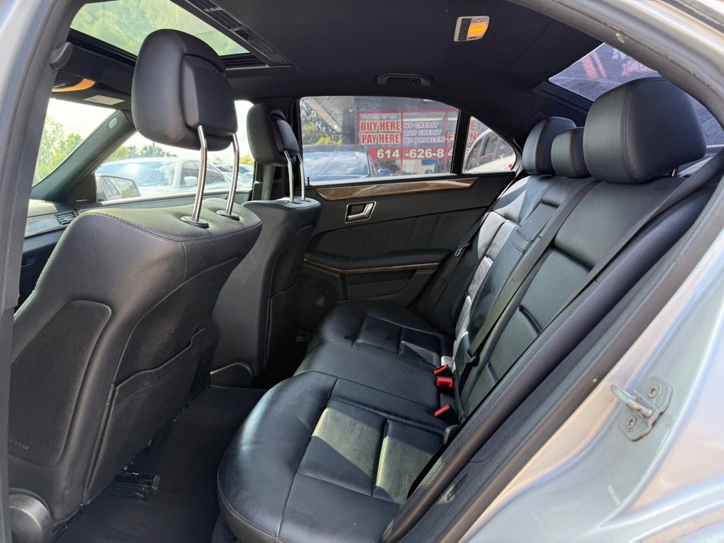 Used 2010 Mercedes-Benz E 350 4MATIC Sedan image 8