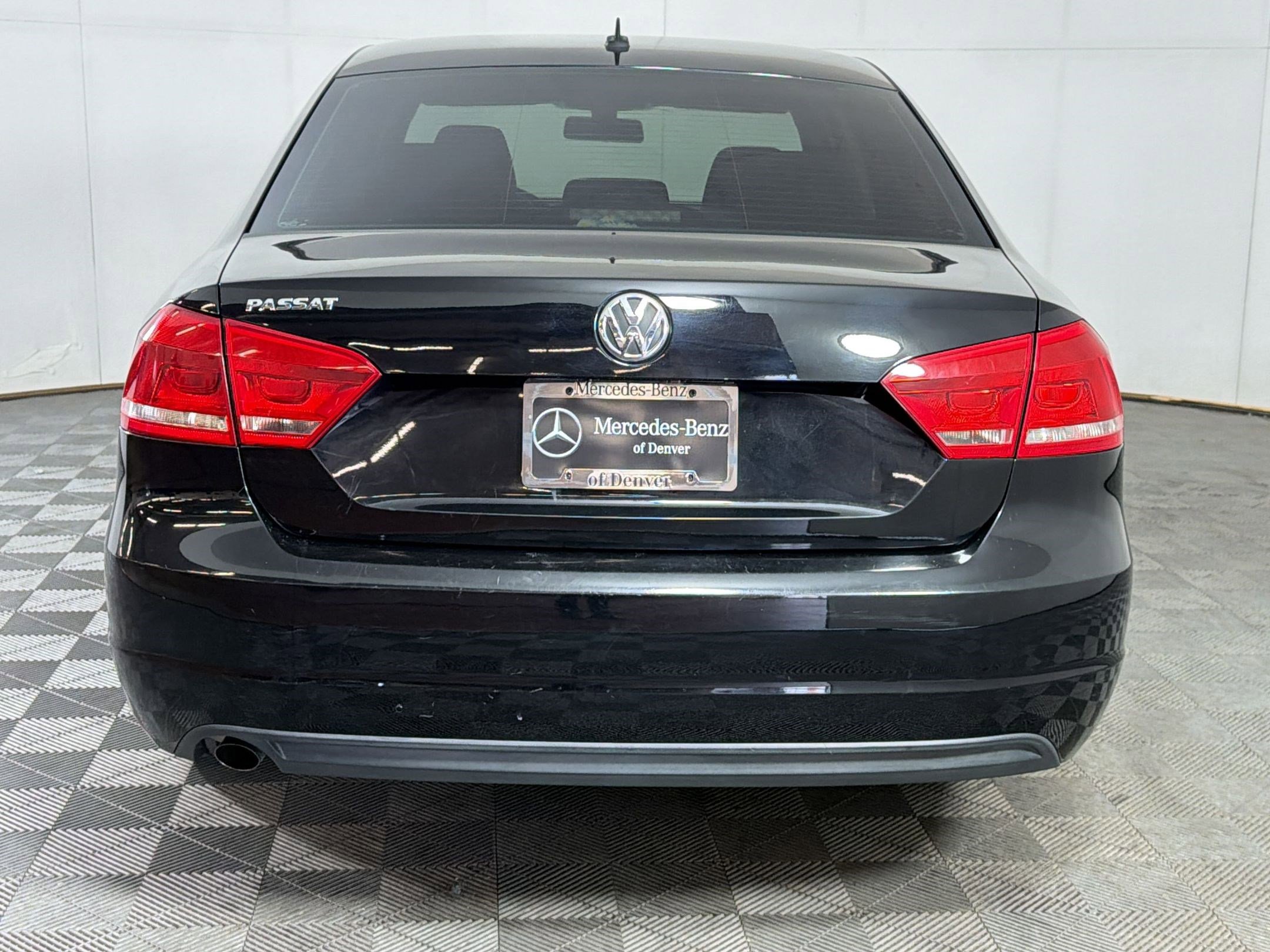 Used 2014 Volkswagen Passat 2.5 S FWD image 10