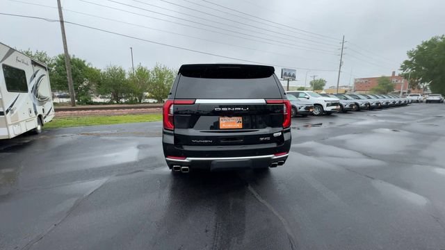 Used 2025 GMC Yukon XL Denali AWD/4WD image 7