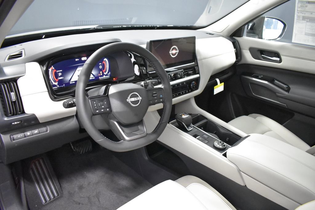 New 2026 Nissan Pathfinder SL AWD/4WD image 4