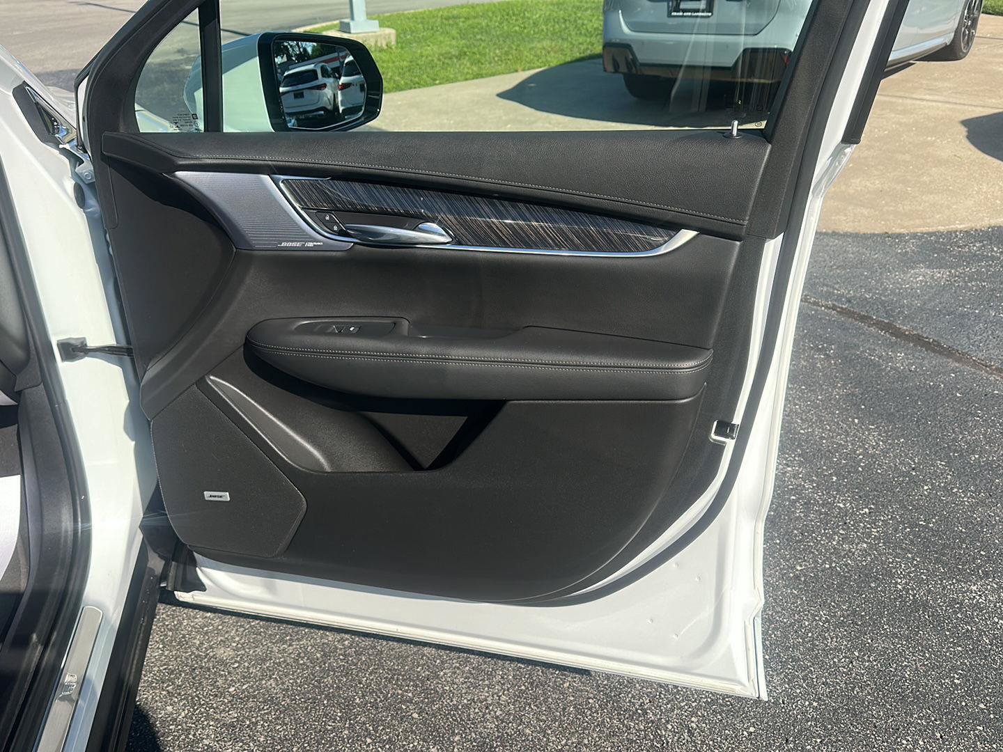 Used 2022 Cadillac XT6 Premium Luxury w/ Technology Package AWD/4WD image 10
