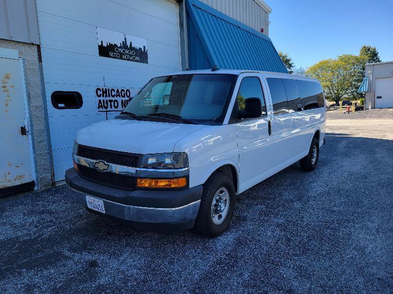 Used 2017 Chevrolet Express 3500 LT w/ LT Preferred Equipment Group RWD image 15