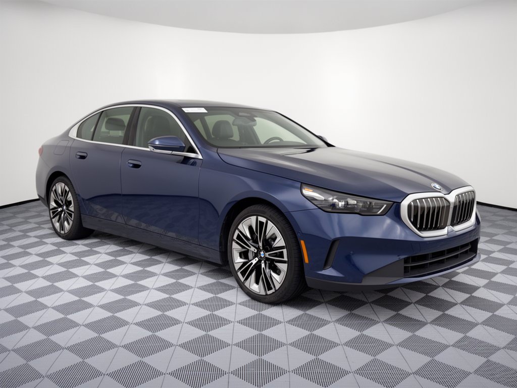 Used 2026 BMW 530i RWD image 7