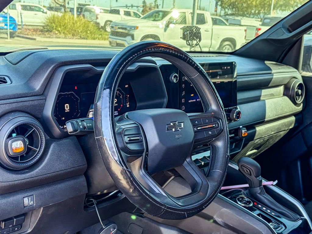 Used 2024 Chevrolet Colorado Trail Boss w/ Advanced Trailering Package image 8