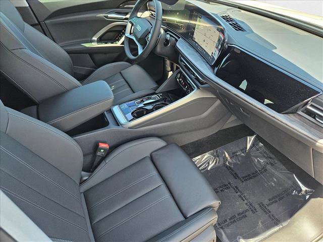 New 2025 Audi Q5 Premium Plus image 16