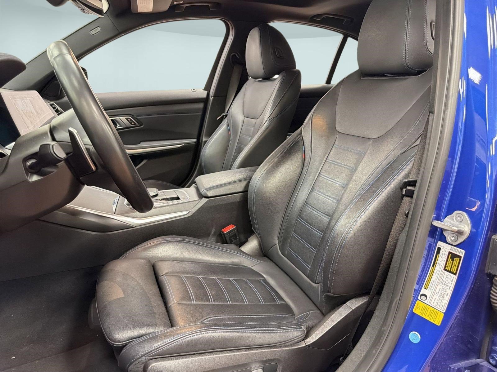 Used 2020 BMW 330i Sedan w/ M Sport Package image 5