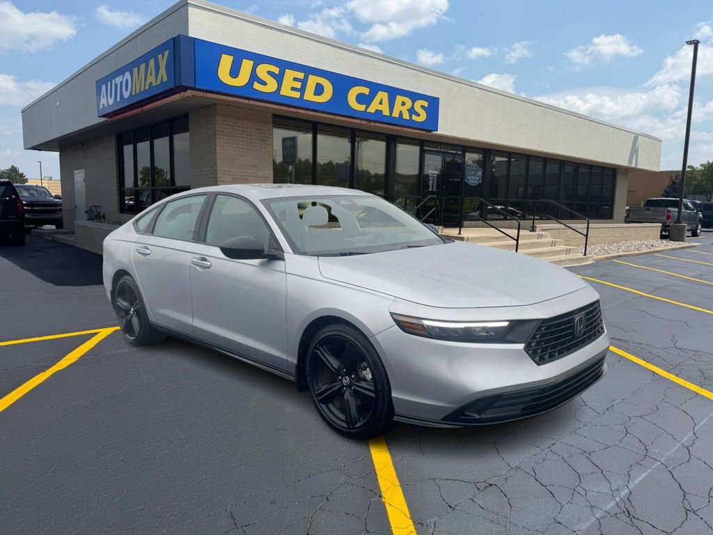 Used 2024 Honda Accord Sport image 4