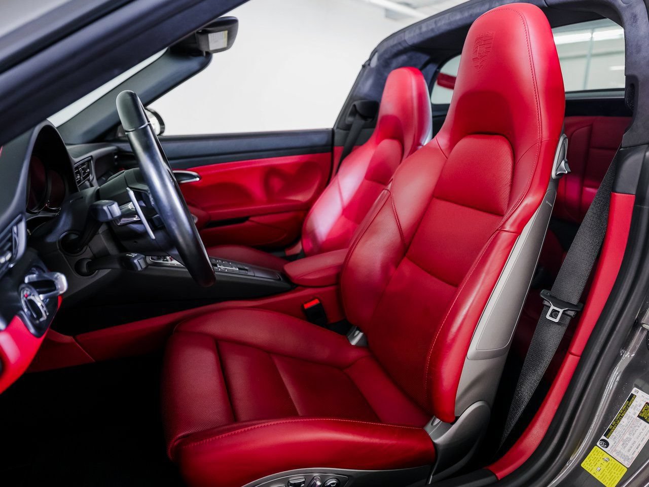 Certified 2018 Porsche 911 Targa 4 GTS AWD/4WD image 5