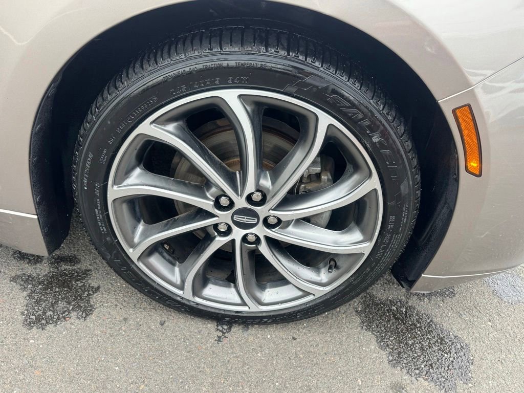 Used 2019 Lincoln MKZ Reserve w/ Reserve Plus Package AWD/4WD image 19