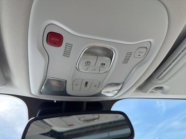 Used 2022 Jeep Renegade Limited w/ Sun, Sound & Wheels Group AWD/4WD image 34