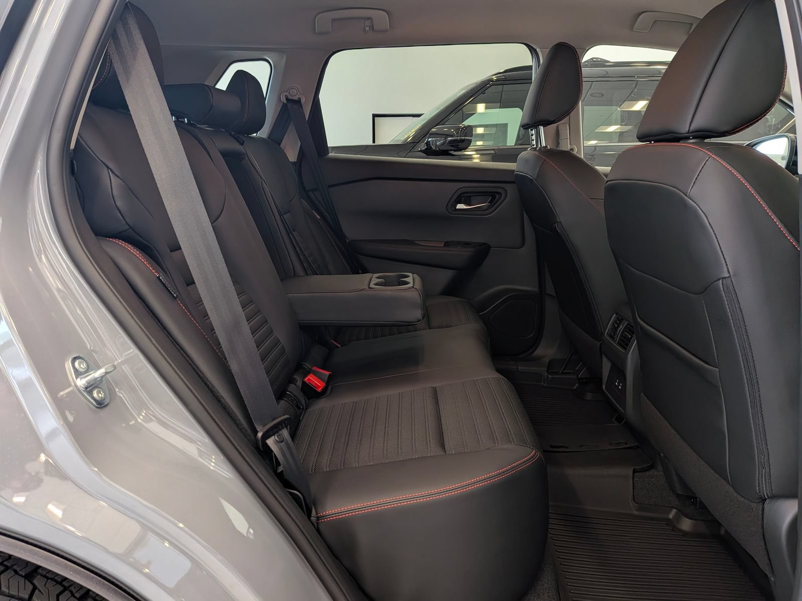 New 2026 Nissan Rogue SV w/ Rock Creek Premium Package AWD/4WD image 26