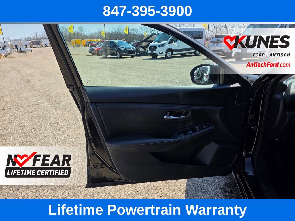 Used 2024 Nissan Sentra SV FWD image 13