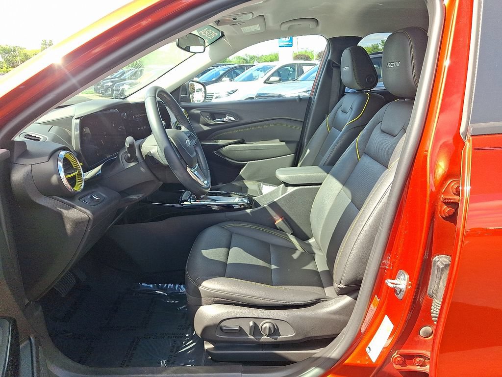 Certified 2024 Chevrolet Trax ACTIV w/ Driver Confidence Package FWD image 14