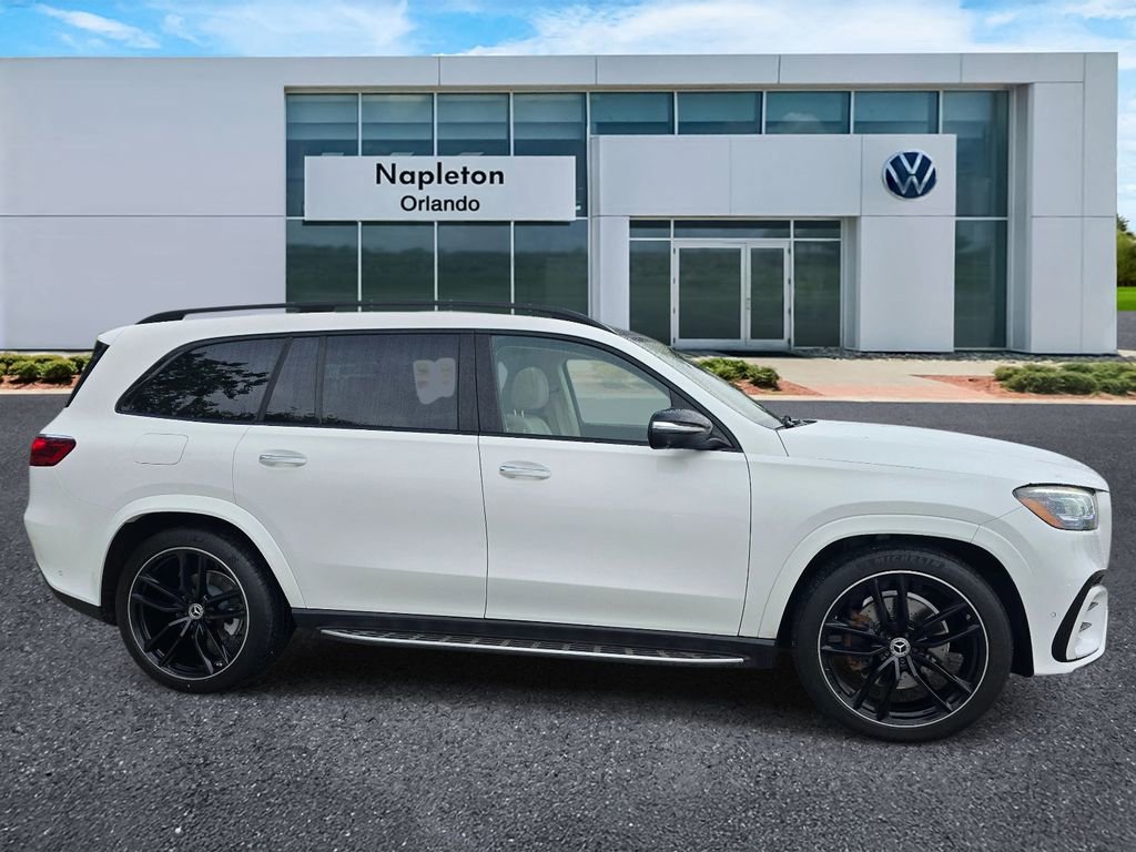 Used 2024 Mercedes-Benz GLS 580 4MATIC w/ Warmth & Comfort Package image 4