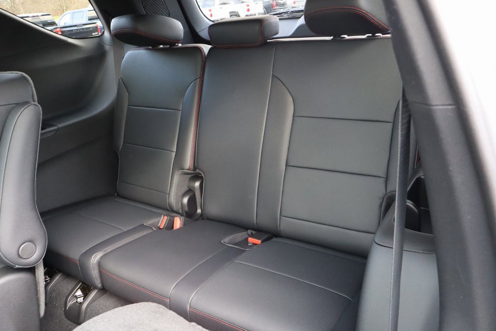 New 2026 Chevrolet Traverse RS image 28
