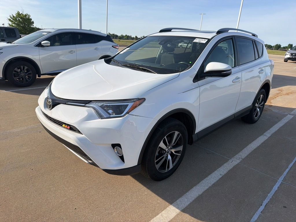 Used 2017 Toyota RAV4 XLE FWD image 1