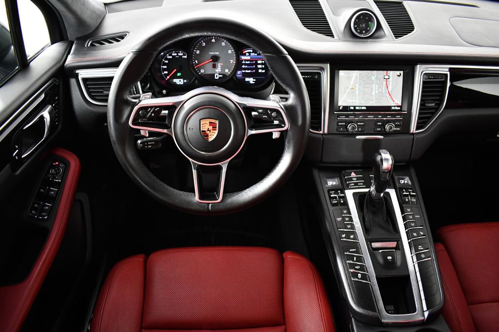 Used 2016 Porsche Macan S w/ Premium Package Plus image 24