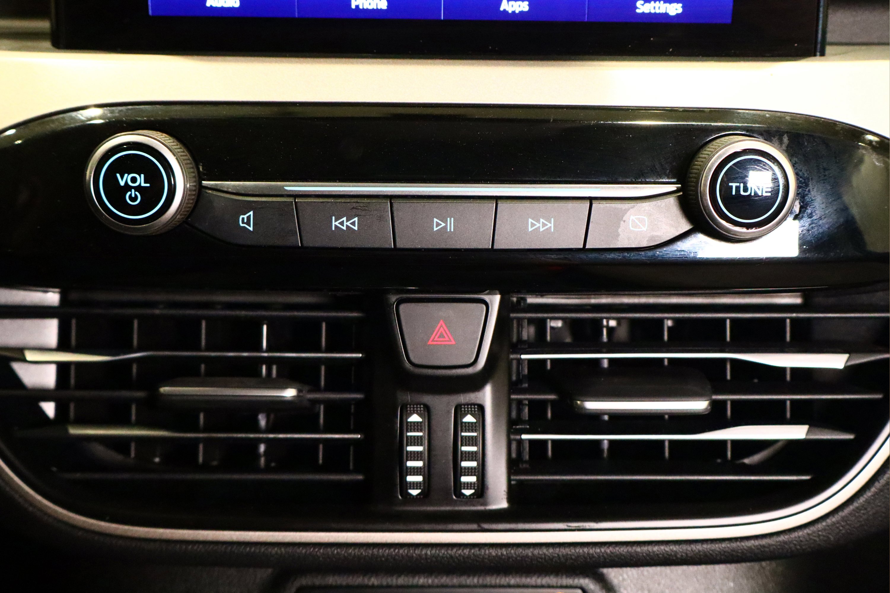 Used 2022 Ford Escape SE w/ Convenience Package image 24