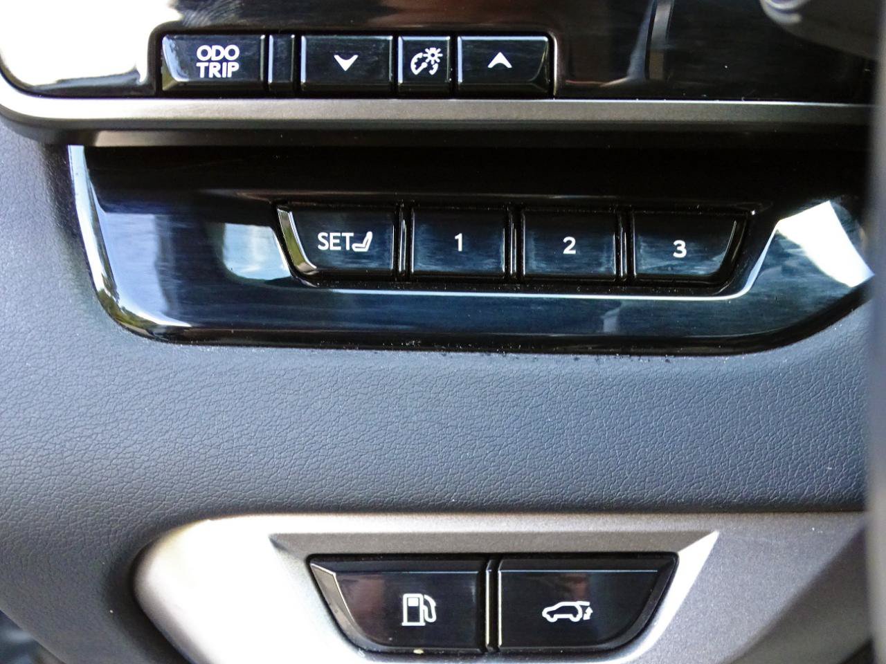 Used 2024 Lexus RX 350 Premium w/ Accessory Package (Z1) FWD image 20