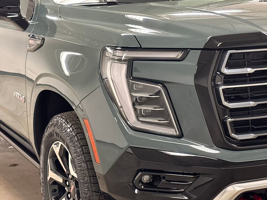 New 2026 GMC Yukon AT4 w/ AT4 Premium Package image 4