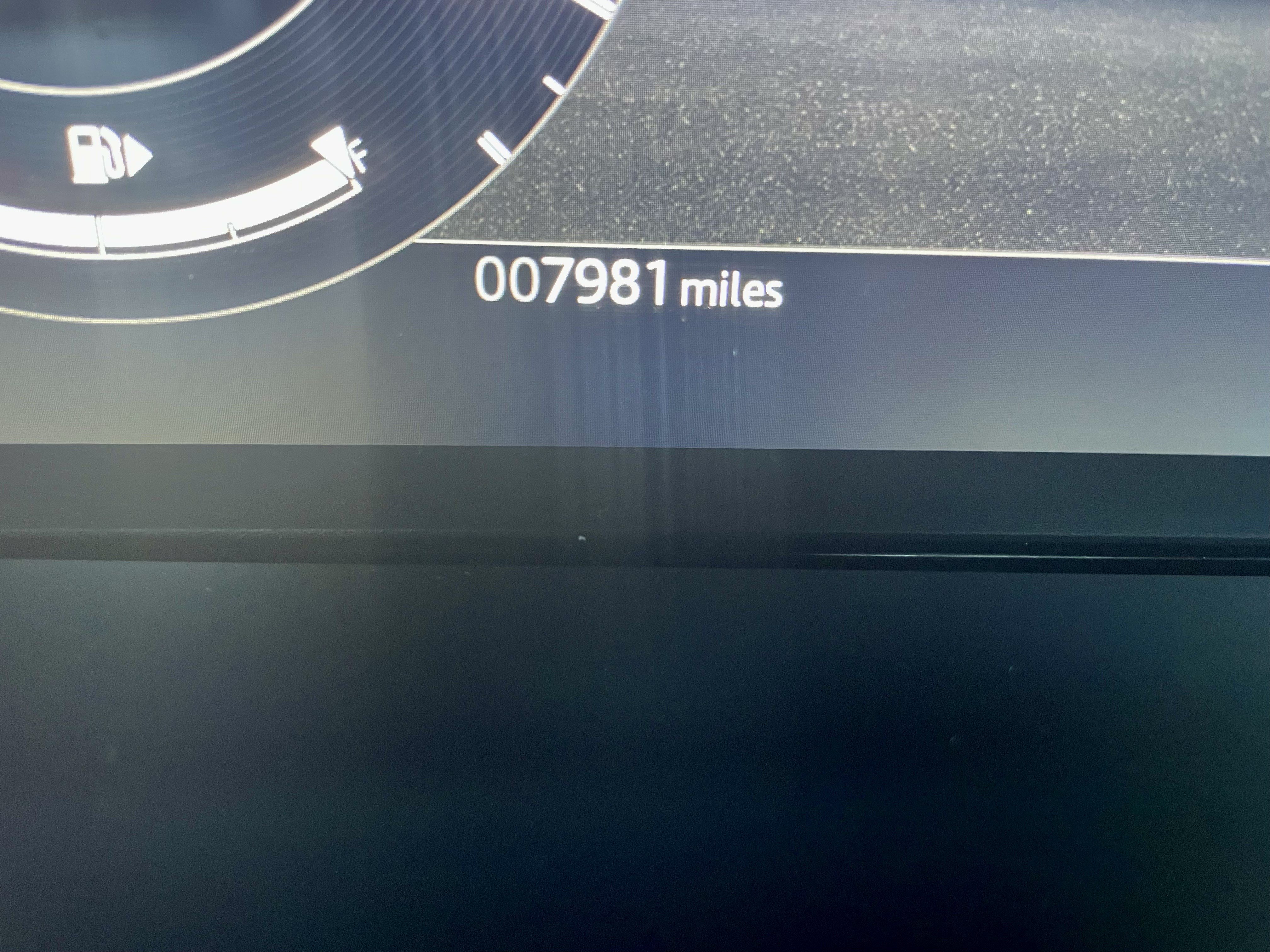 Certified 2025 Land Rover Discovery Dynamic SE AWD/4WD image 25