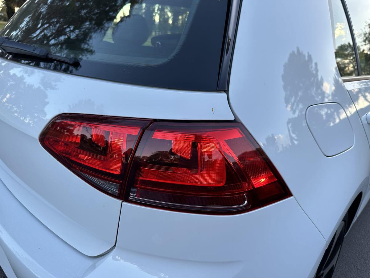 Used 2016 Volkswagen GTI SE w/ Lighting Package (SEL) FWD image 12