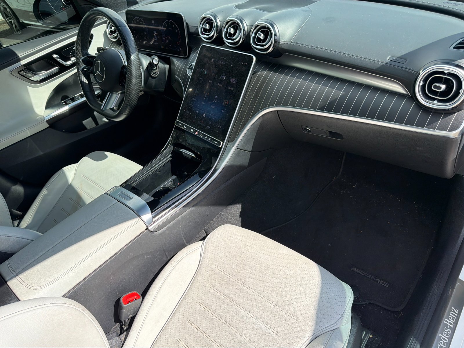 Used 2023 Mercedes-Benz C 300 Sedan image 12