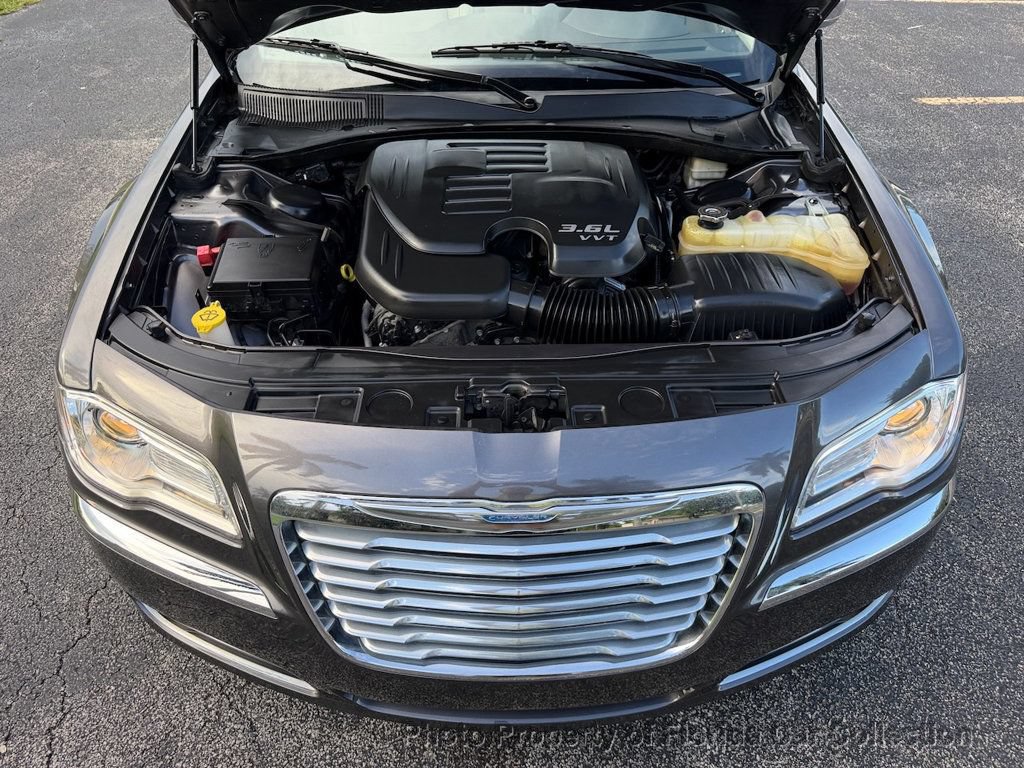 Used 2013 Chrysler 300 C RWD image 81