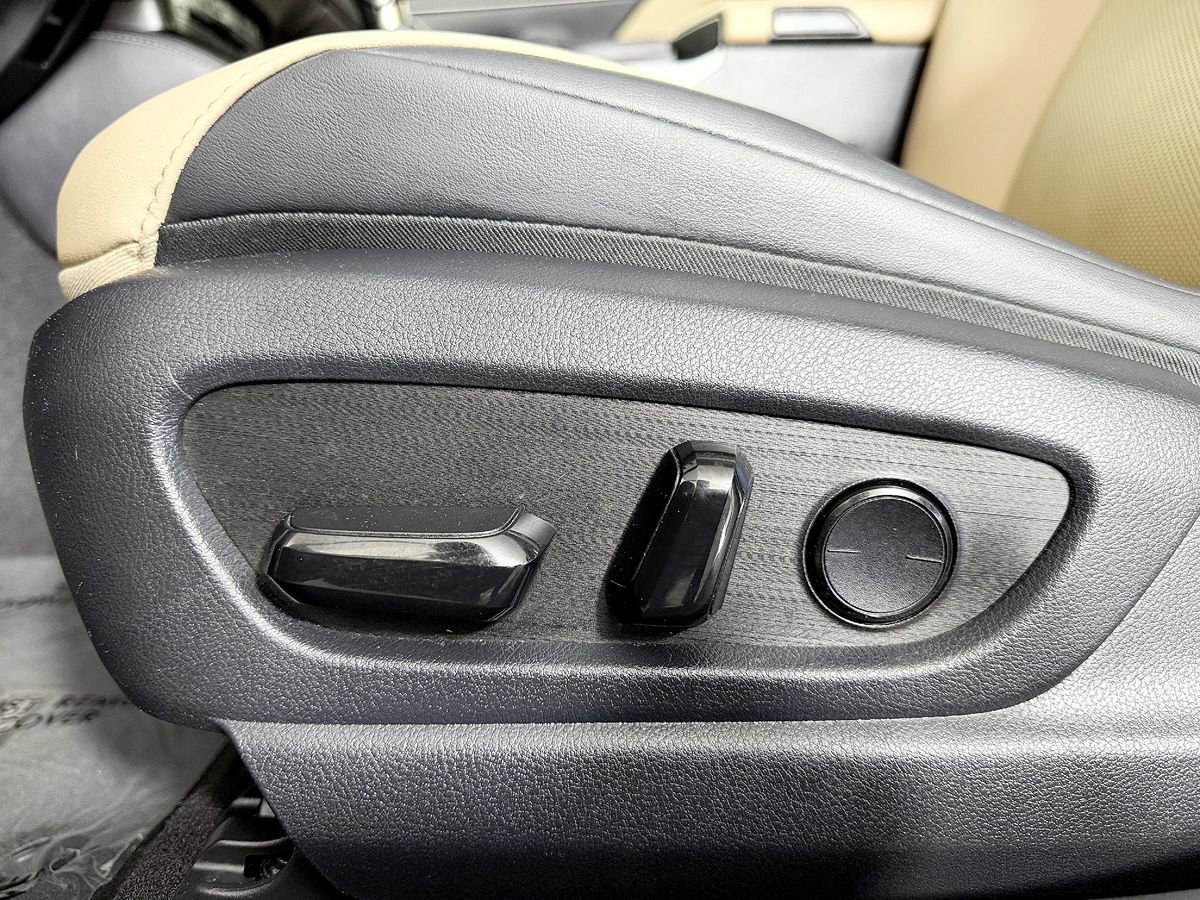 Used 2019 Lexus ES 300h w/ Premium Package FWD image 35