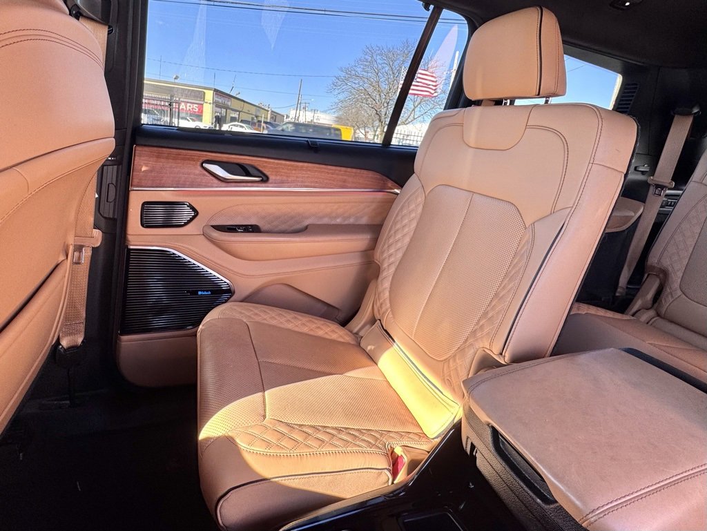 Certified 2022 Jeep Grand Cherokee L Summit image 16