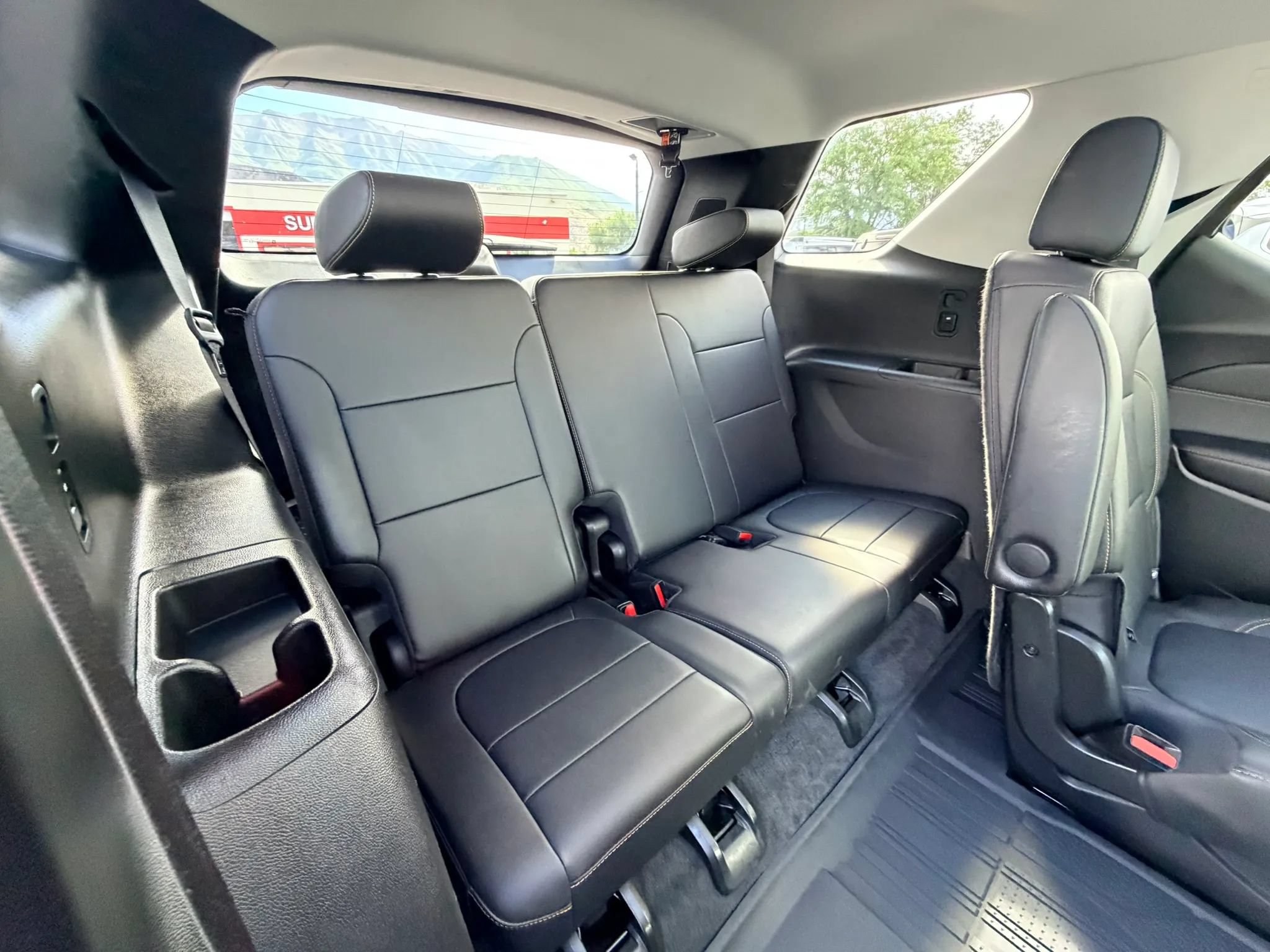 Used 2021 Chevrolet Traverse Premier w/ Redline Edition AWD/4WD image 26