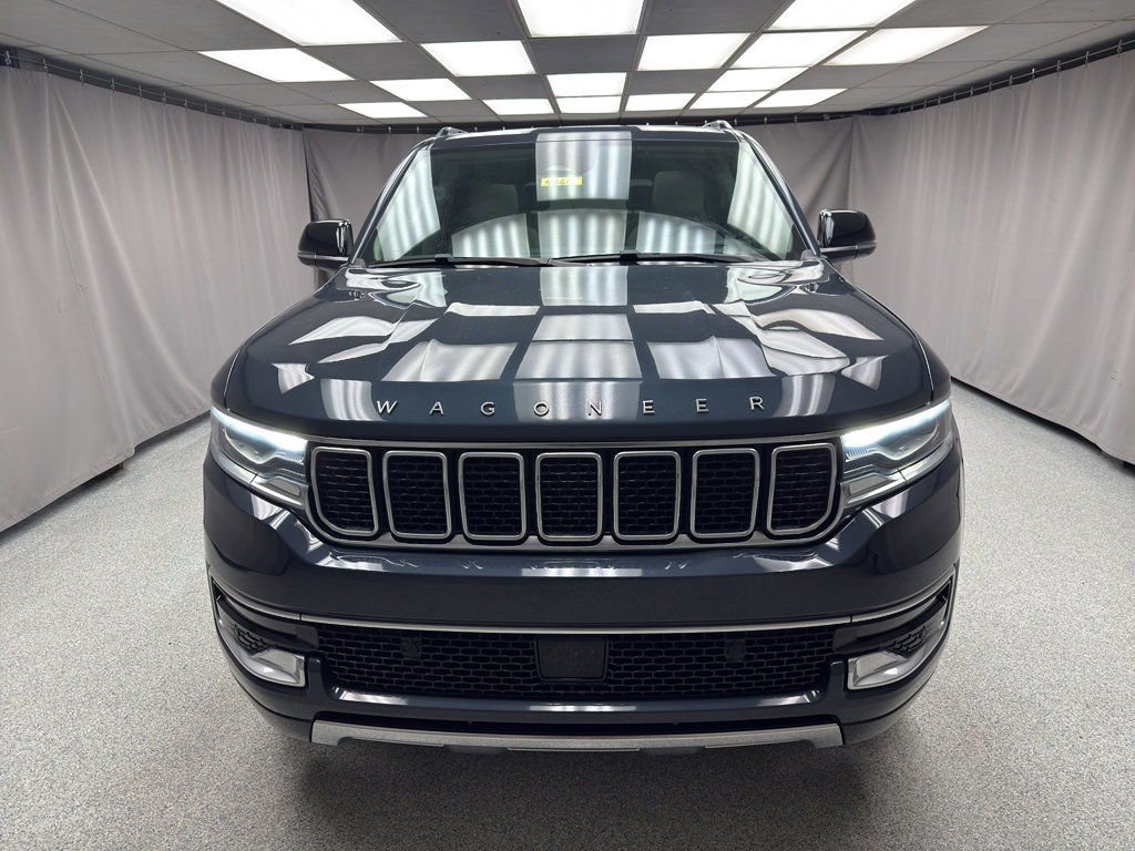 Used 2023 Jeep Wagoneer Series III w/ Premium Group I AWD/4WD image 5