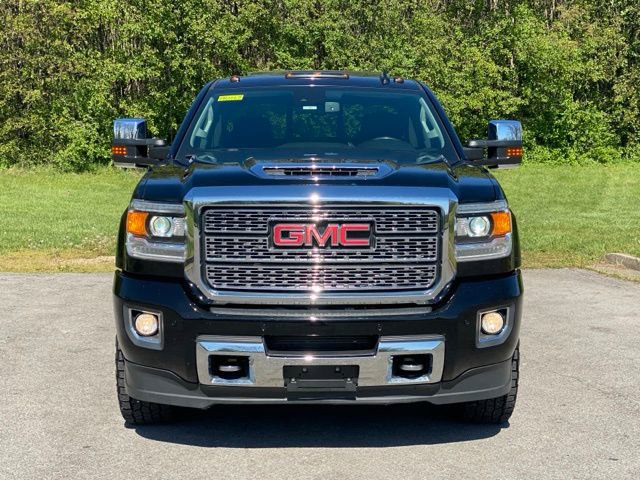 Used 2018 GMC Sierra 2500 Denali w/ Duramax Plus Package AWD/4WD image 2