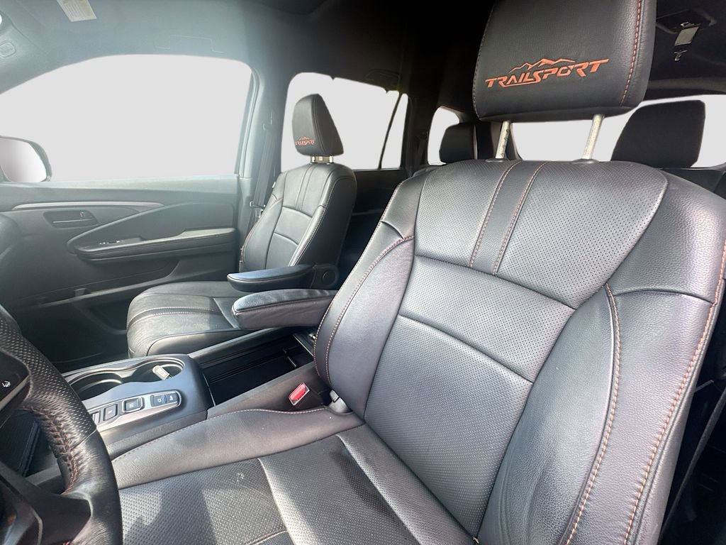 Used 2023 Honda Passport TrailSport image 19
