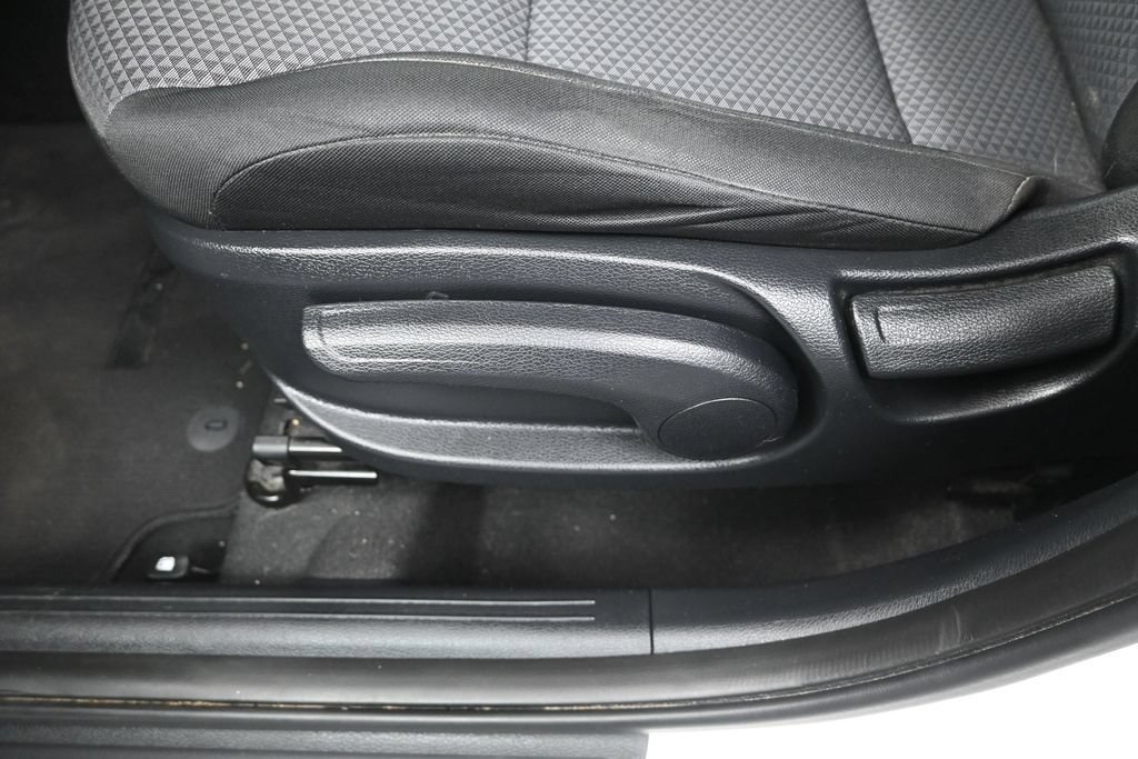 Used 2023 Kia Soul LX FWD image 11