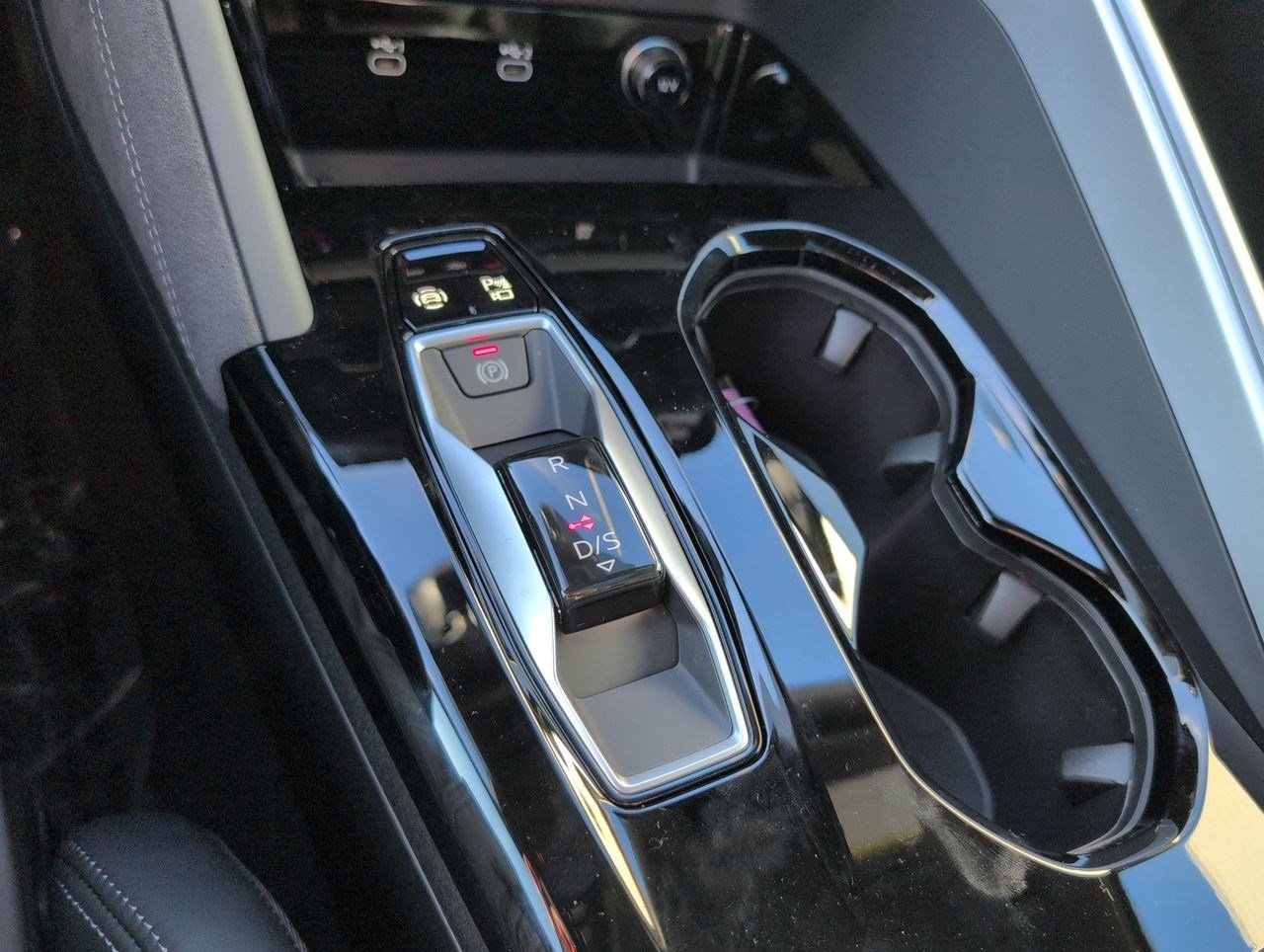 New 2025 Audi SQ5 Premium Plus image 16