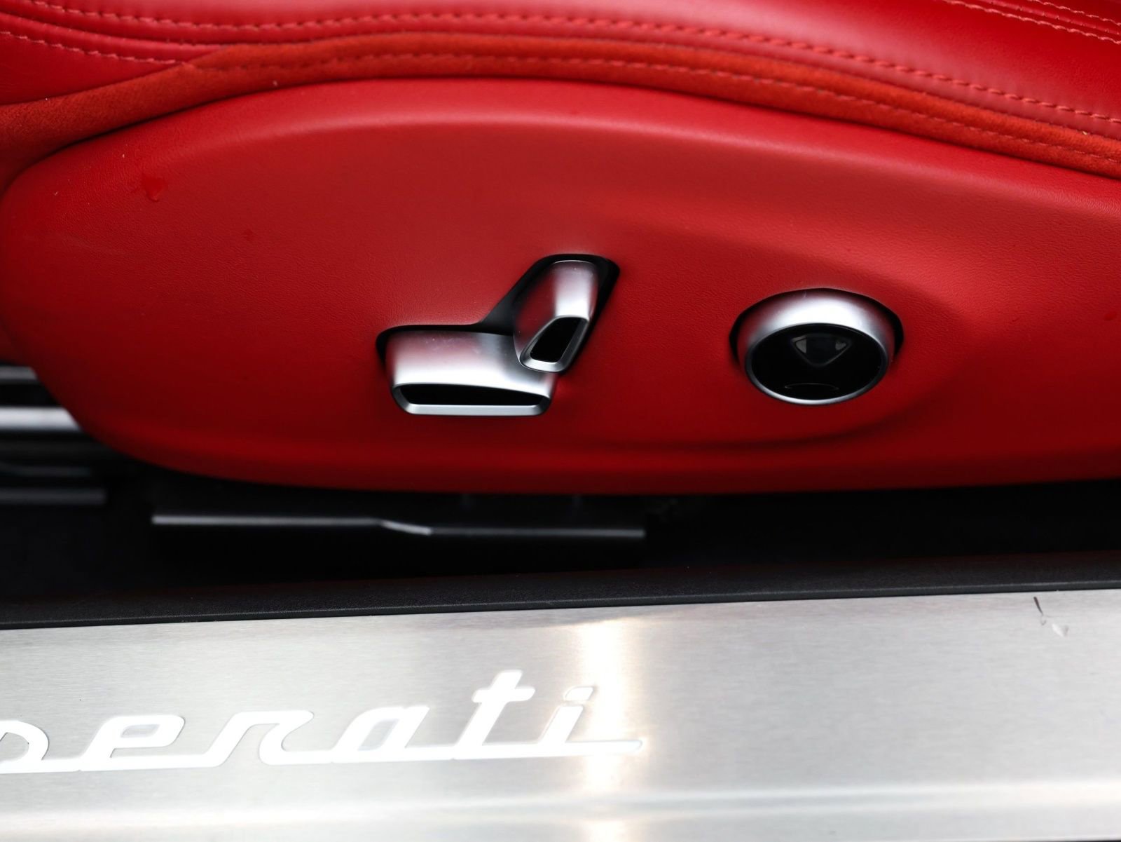 Used 2024 Maserati GranTurismo Trofeo AWD/4WD image 29