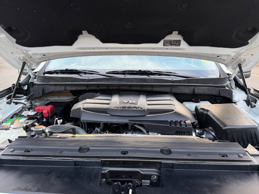 Used 2021 Nissan Titan SV w/ SV Convenience Package RWD image 30