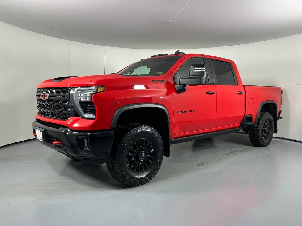 Used 2024 Chevrolet Silverado 2500 ZR2 w/ Technology Package AWD/4WD image 3