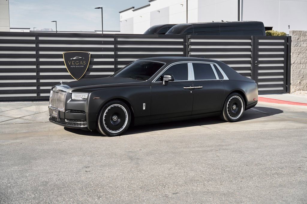 Used 2025 Rolls-Royce Phantom Sedan RWD image 7