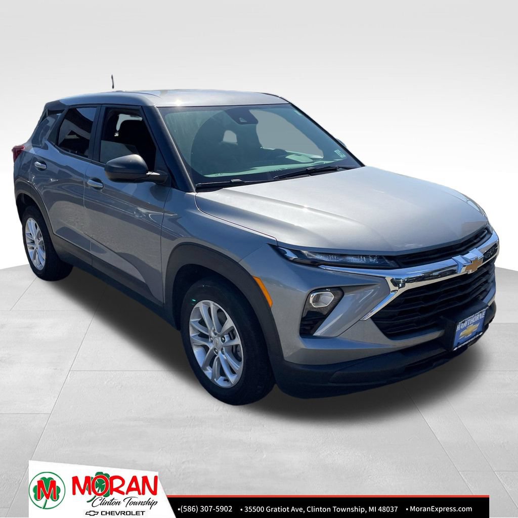 Used 2024 Chevrolet TrailBlazer LS w/ LS Convenience Package FWD image 9
