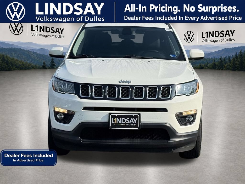 Used 2017 Jeep Compass Latitude AWD/4WD image 3