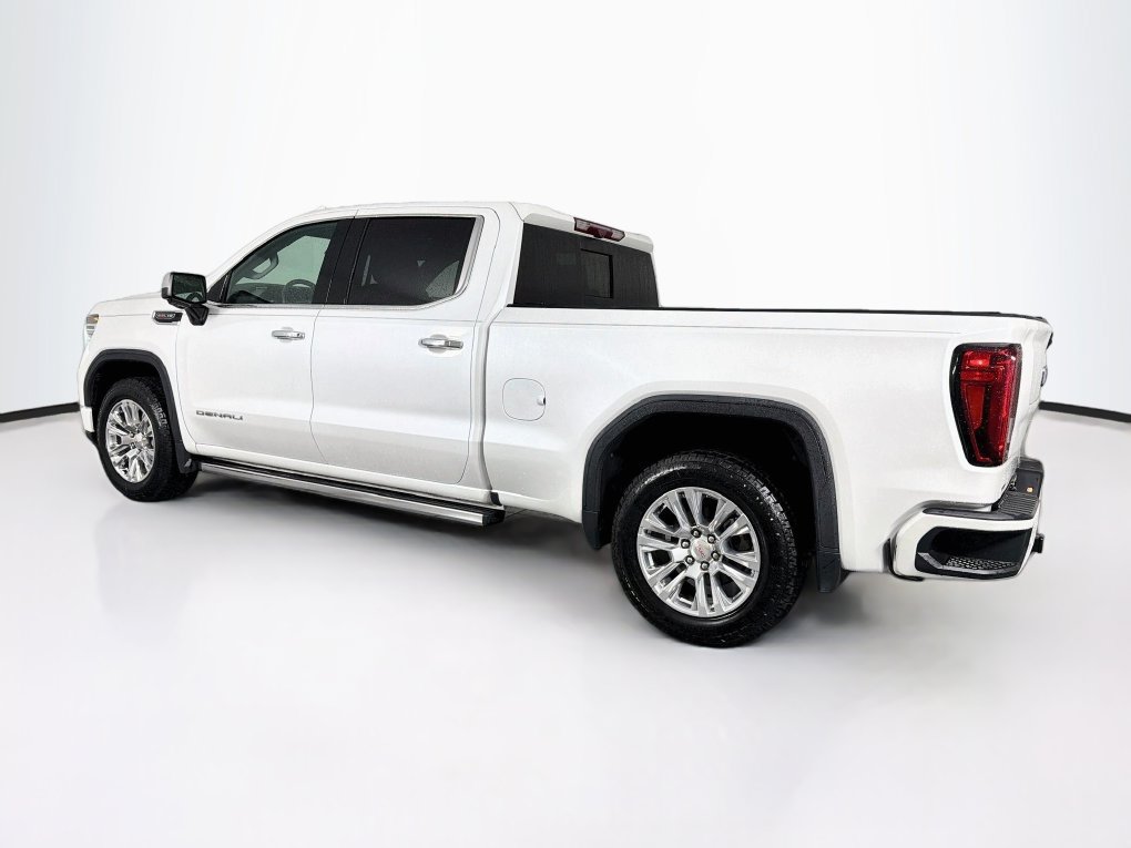 Used 2024 GMC Sierra 1500 Denali w/ Technology Package AWD/4WD image 7