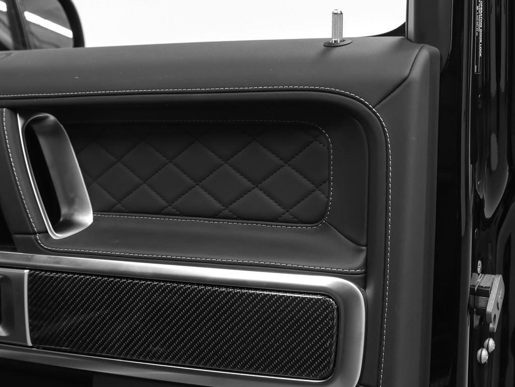 Used 2021 Mercedes-Benz G 550 image 24